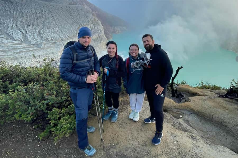 Banyuwangi: Mt. Ijen Sunrise Hike with Pickup & Health Check - The walk down and the return to Banyuwangi
