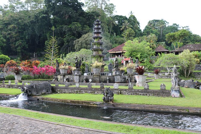 Best of Instagram Tour: Gate of Heaven, Tirta Gangga, Bali Swing - Guide quality: the names that show up for a reason