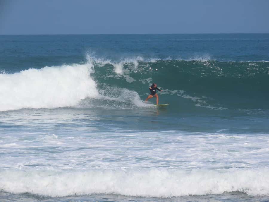 Best Surf Lesson around Uluwatu - The 90-Minute Format: Theory First, Then Real Waves