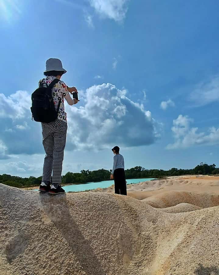 Bintan Desert And Blue Lake Private Tour - What to bring for a comfy desert and lake day