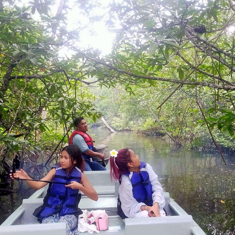 (: BINTAN :) Full Day Tour ( PRIVATE tour ) - Souvenirs and how to avoid the last-stop rush