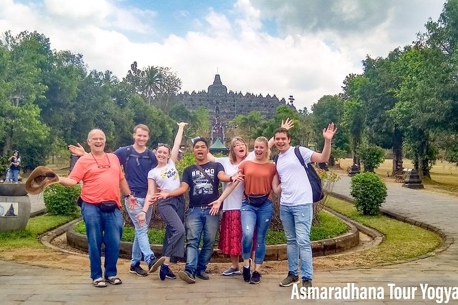 Borobudur Sunrise from setumbu Hill , Merapi Volcano & Prambanan Full Day Tour - Borobudur Temple: how the top climb ticket and sunrise timing work