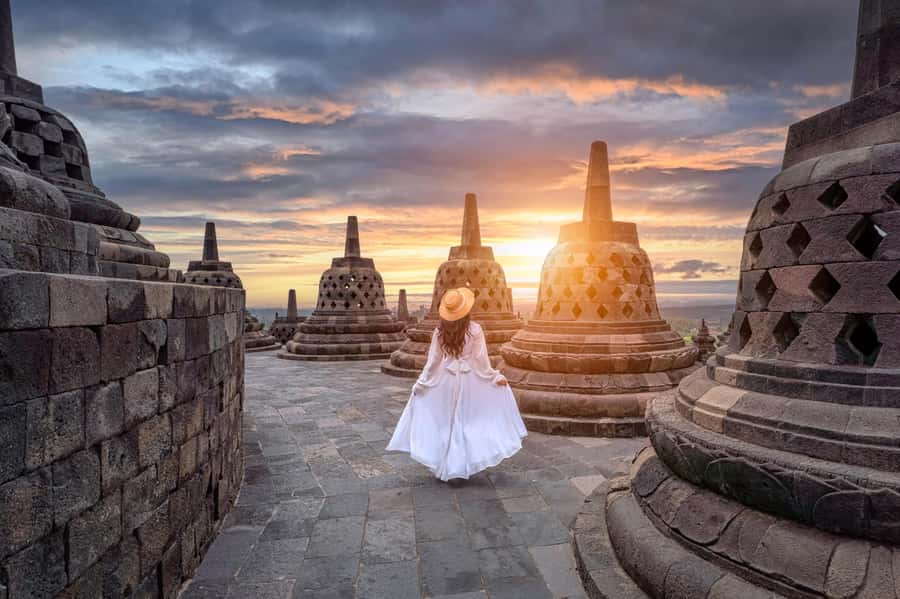 Borobudur Sunrise, Merapi Jeep & Prambanan with Entry Fees - Two Sunrise Choices, Setumbu Hill or Borobudur Inside