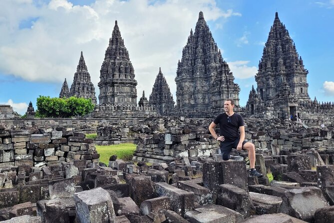 Borobudur Temple Climb To The Top & Prambanan Temple - 1 day tour - What to pack and how to pace an 8-hour temple climb day