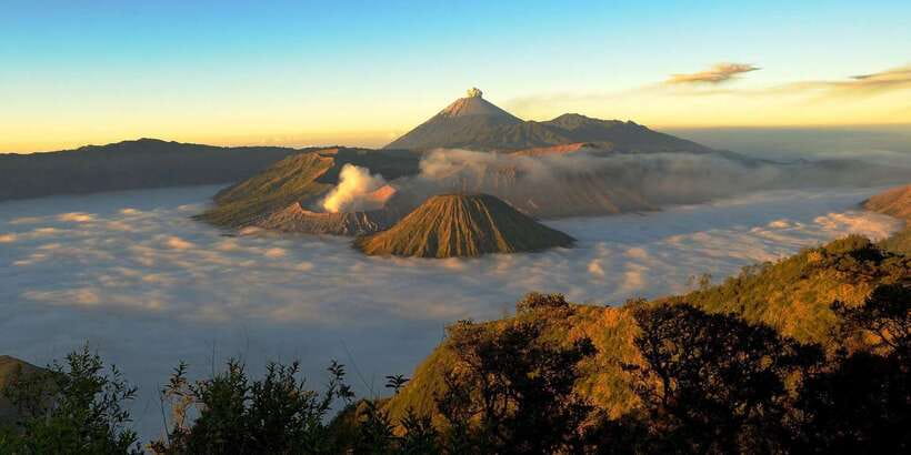 Bromo Sunrise (and Waterfall Option) from Malang - Small group of max 6: the real quality difference