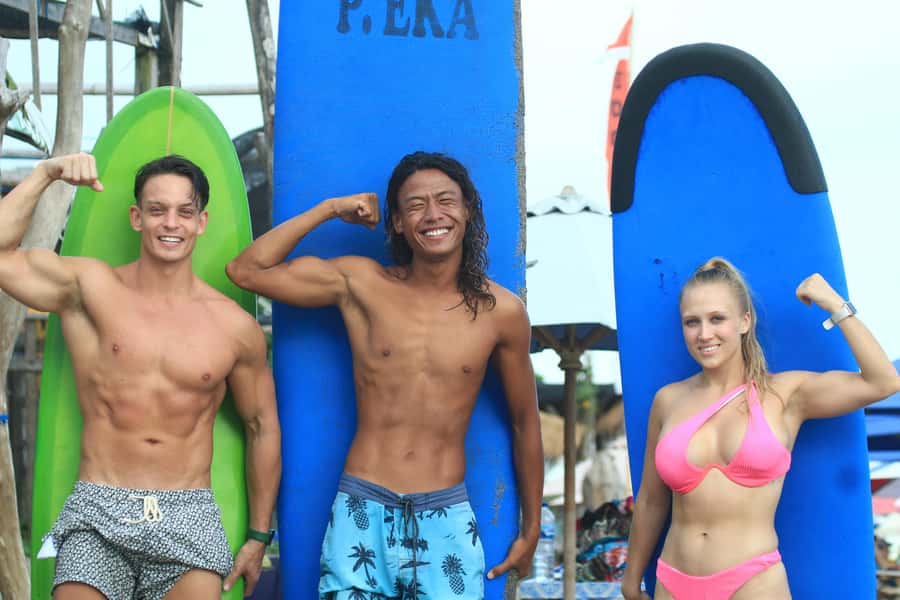 Canggu: 2-Hour Surf Class with a Professional Instructor - Meet Your Instructor, Pick Your Board, and Get Ocean Ready