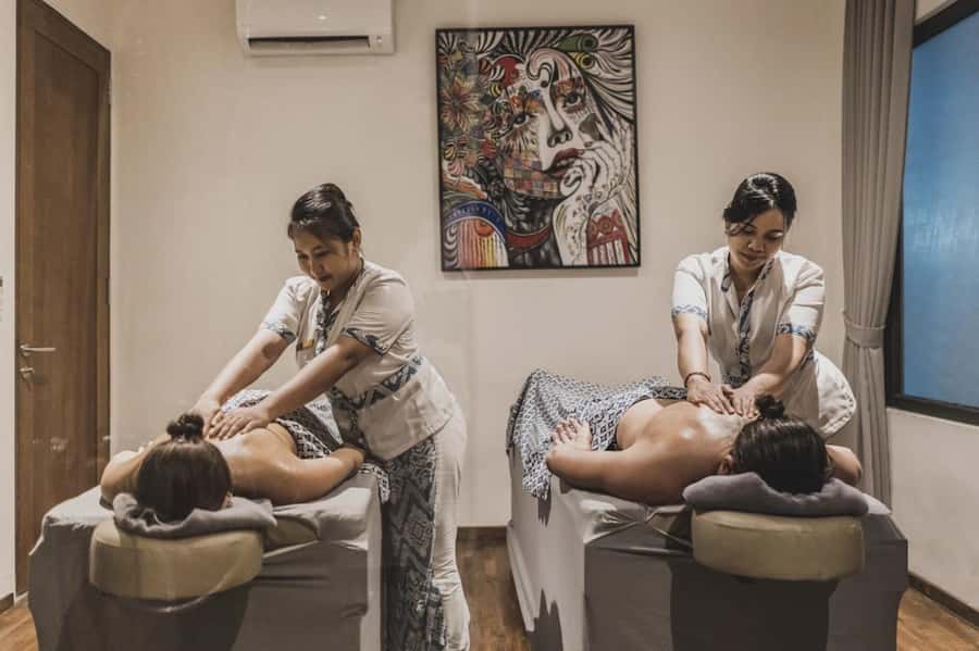 Canggu: Massage and Spa Experience at Svaha Spa Berawa - Warm bamboo and hot stone: why heat-based therapies work in Bali
