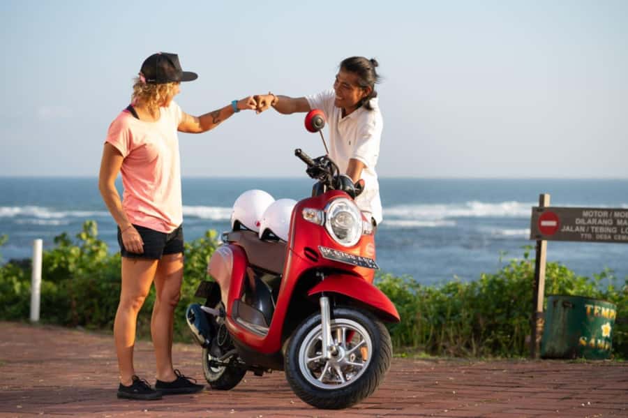 Canggu: Scooter Lesson with Professional Instructor - What to bring and what to wear