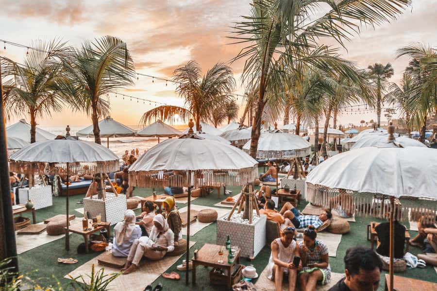 Canggu: Surfing Class, Tanah Lot & Kecak Dance Sunset Tour - The Canggu breather: beach time before the sunset rush