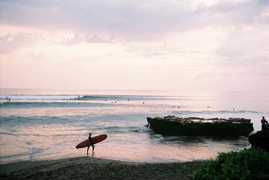 Canggu: Surfing Class, Tanah Lot & Kecak Dance Sunset Tour - What to bring (and what to wear) so you do not scramble