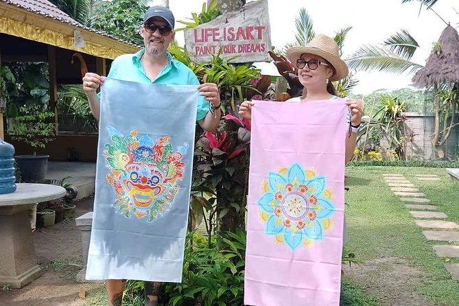 Crafting Heritage Batik Painting Workshops - Working independently or getting close tutor help