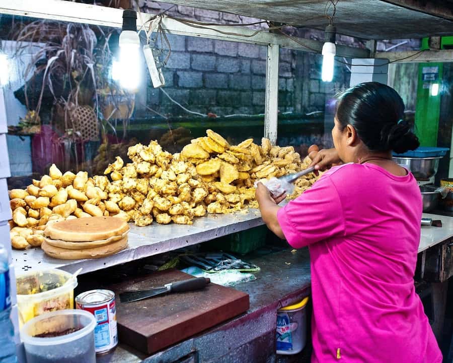 Denpasar: Night Street Food Walking Tour - Key points to know before you go