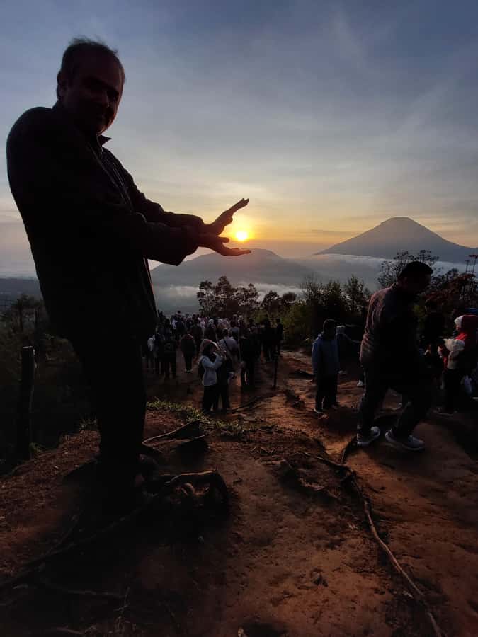 Dieng Plateau Sikunir Golden sunrise trip with guide - Key things I think you should know before you go