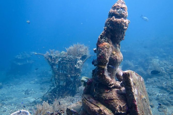 Diving in Tulamben - Morning shore session: calm water, first look at the wreck