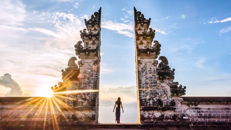 East Bali: Lempuyang Gates, Tenganan, & Water Palaces Tour - Taman Ujung Water Palace at Mount Agung’s Base