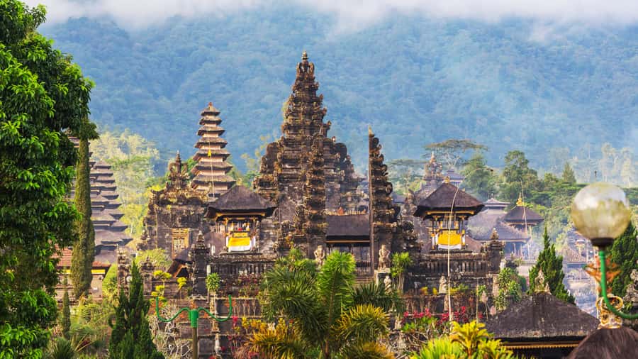East Bali Tour All In: Lempuyang, Tirta Gangga, Besakih - Timing tips, crowd realities, and how to protect the stops you care about