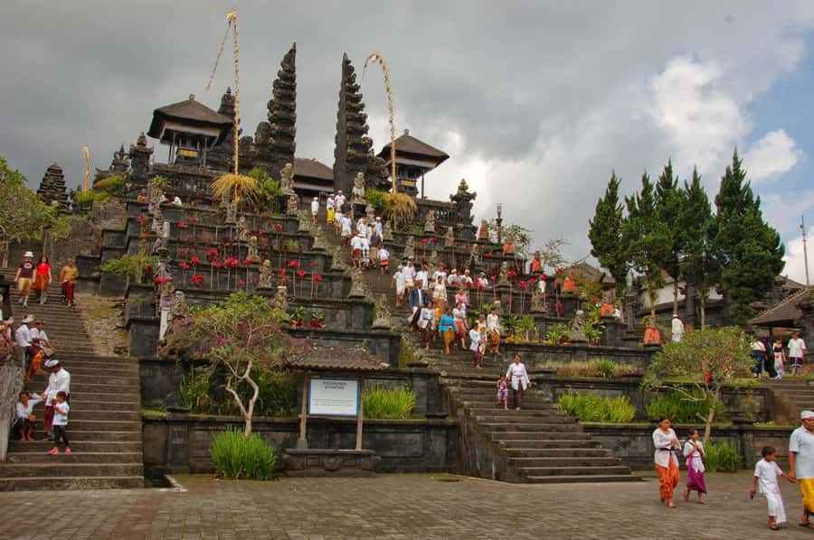 EAST BALI TRIP : BESAKIH TEMPLE/LAKE BATUR/TIRTA EMPUL - East Bali in one long day: Besakih, Batur, and Tirta Empul