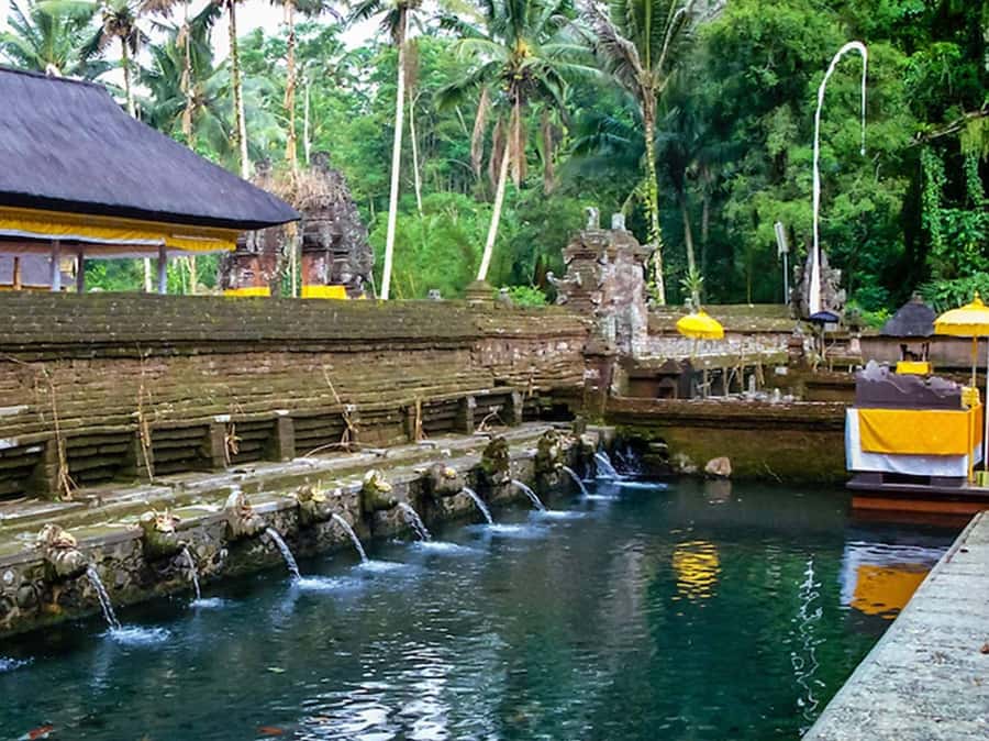 EAST BALI TRIP : BESAKIH TEMPLE/LAKE BATUR/TIRTA EMPUL - Who this East Bali trip suits best