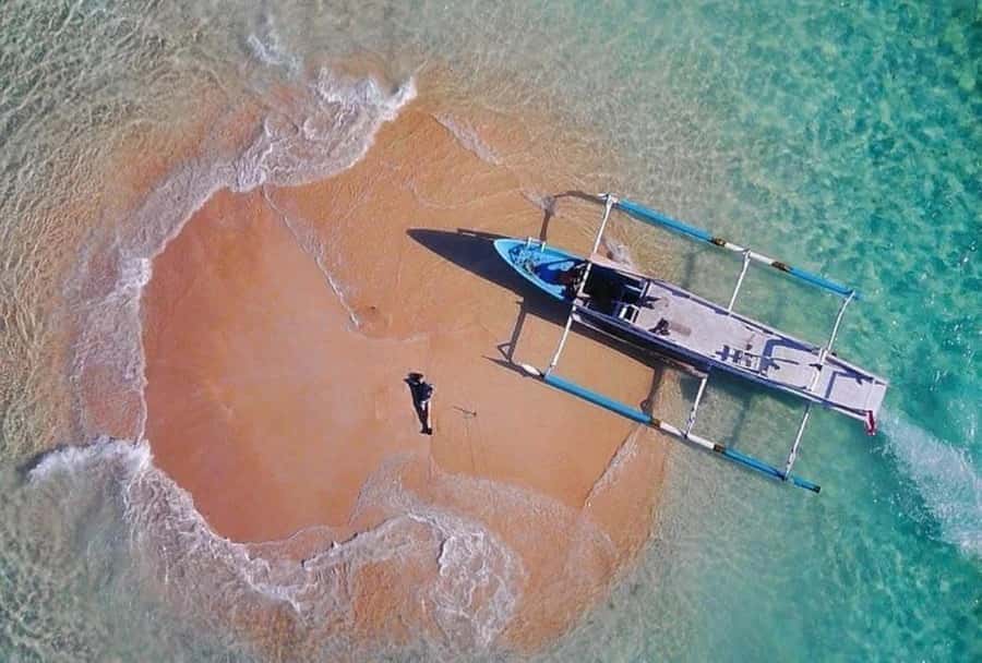 Exclusive 4 Secret Gilis: Petagan, Bidara, Kapal, and Kondo - Gili Kondo: calm pacing, beach walking, and another snorkeling window