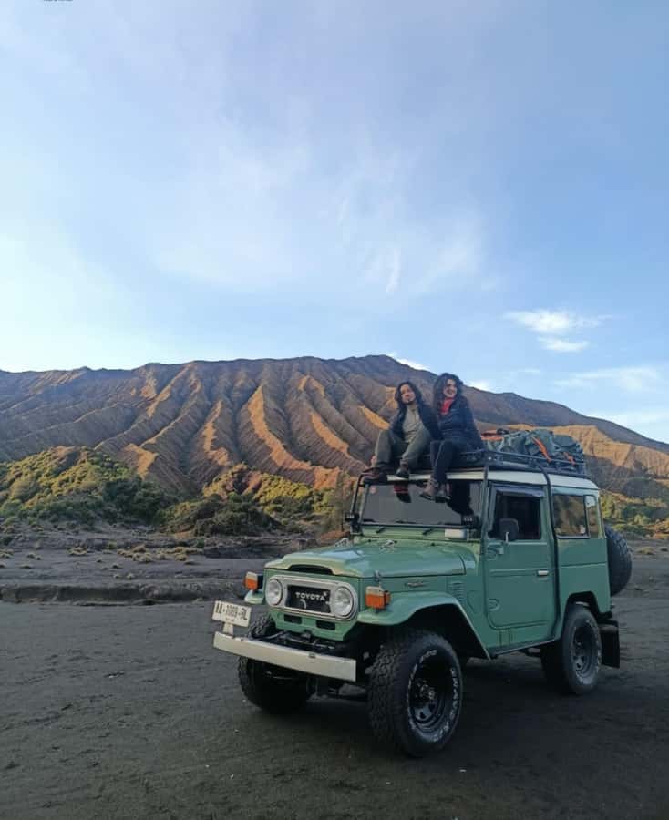 Explore Bromo and Ijen Crater 3D/2N (Share Tour) - Day 2: Penanjakan sunrise, jeep descent, then Bromo crater on foot