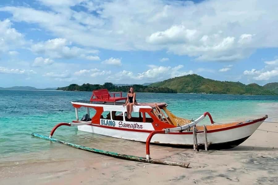 Explore Hidden Gili's Lombok : Gili Asahan,Gede,Goleng,Layar - Gili Goleng: First Snorkel Stop With Photo Time and Swimming