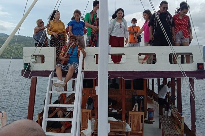 Explore Komodo and Swim with Whale Sharks - Price and value: is $300 a fair deal for a 4-day Komodo plus whale shark trip?