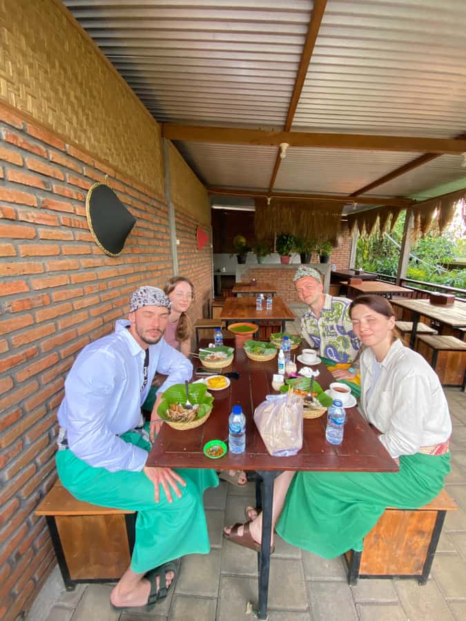 Explore Munduk Customized 8 Hours Day Tour In The North Bali - Buyan and Tamblingan lakes, for photos and calmer pauses