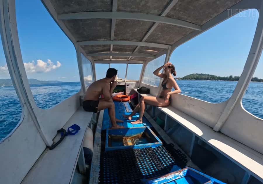 From Bali: 2-Day Private Gili Island Snorkel Tour with Hotel - The role of the guide and the value of on-call help