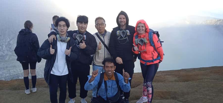 From Bali/Banyuwangi: Ijen Blue Fire Midnight Group Tour - Banyuwangi midnight pickup vs Bali evening start: how the logistics shift