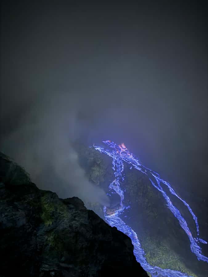 From Bali: Mount Ijen Tour Blue Fire Tour 2D1N, Hotel - The Hotel Close to Ijen: Rest That Actually Helps
