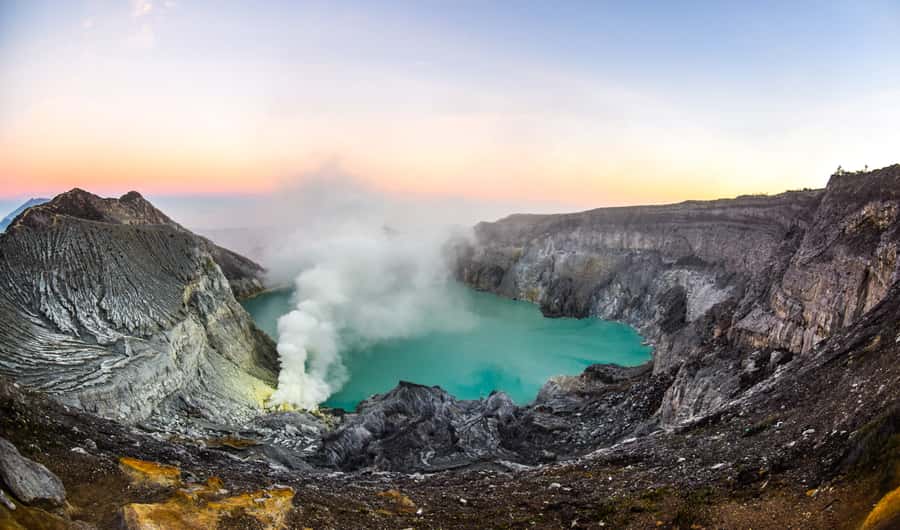 From Bali: Private Mount Ijen Crater Volcano Midnight Trek - Sunrise on the crater rim: the moment you planned for