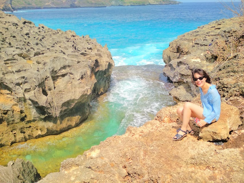 From Bali: Private West Nusa Penida Highlights Day Tour - Kelingking Beach (T-rex cliff) to Crystal Bay: from intense views to quieter sand