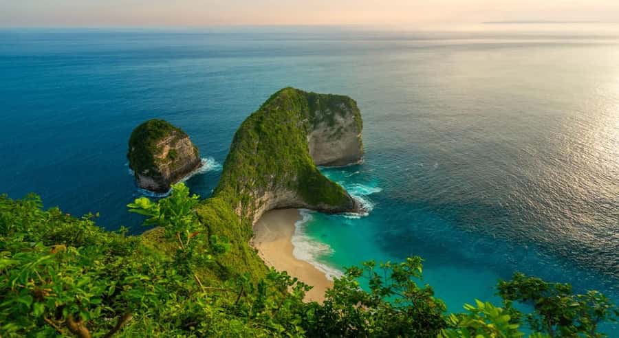 From Bali: Private West Nusa Penida Highlights Day Tour - The West Nusa Penida route: four big-name viewpoints in one day