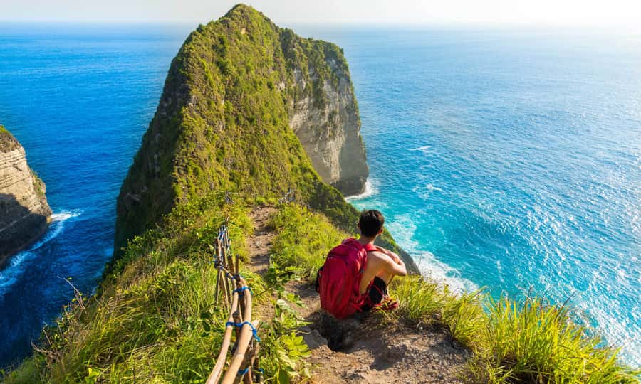 From Bali: West Nusa Penida & Snorkeling Small Group Tour - First land stop: Kelingking Beach and the cliffside wow factor
