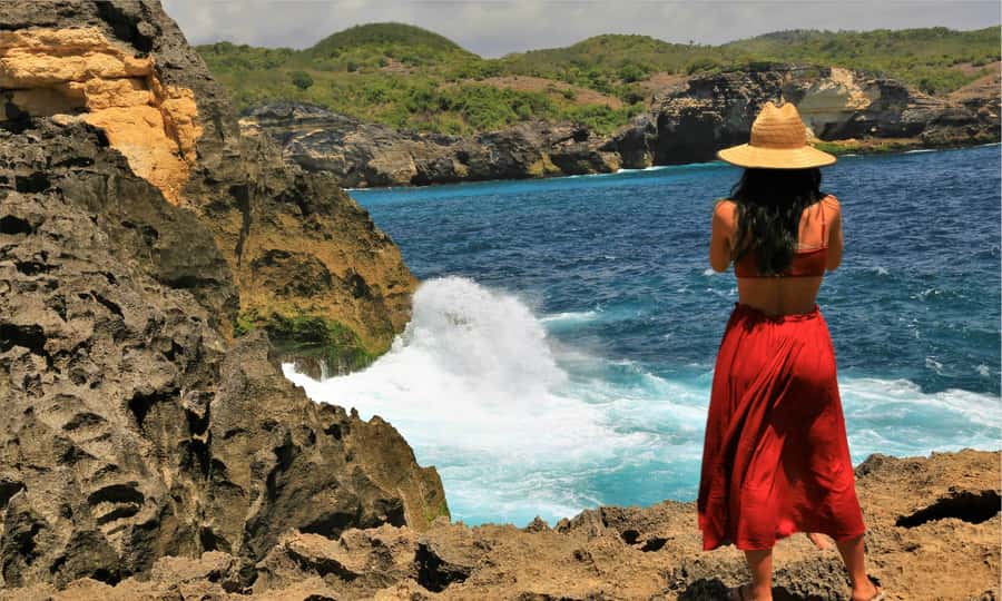 From Bali: West Nusa Penida & Snorkeling Small Group Tour - The 10-hour reality: how transport shapes the experience