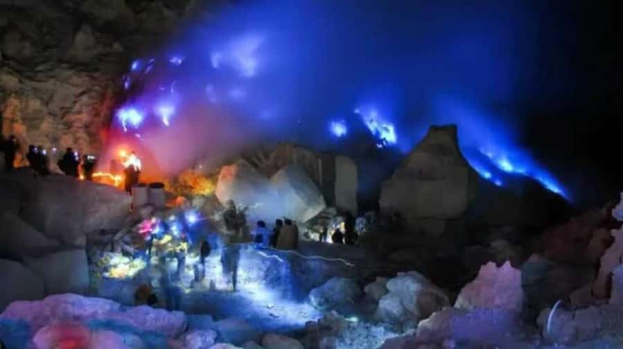 From Banyuwangi/Ketapang Harbor: Ijen Blue Fire with options - Price and logistics: how $15 turns into the real total