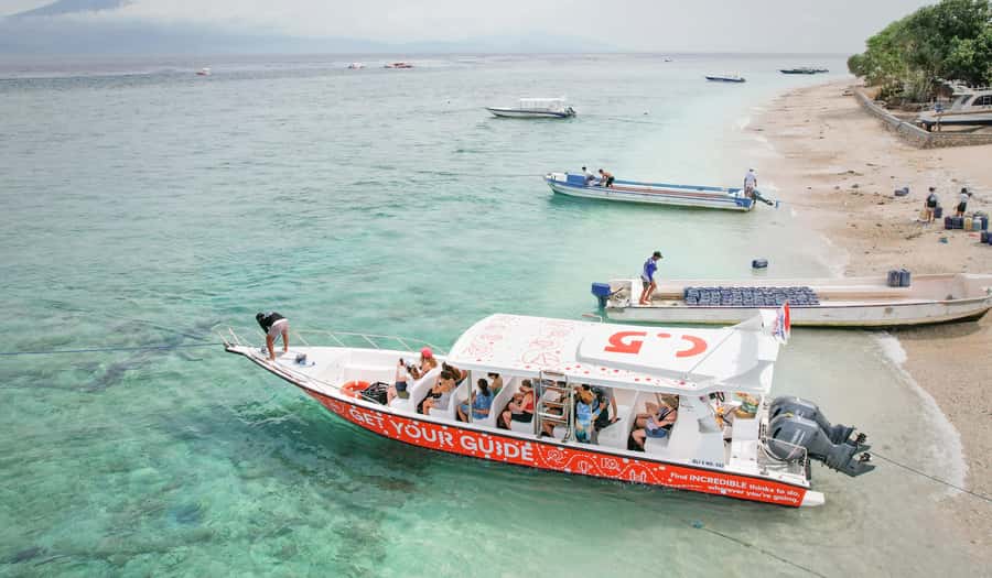From Ceningan: Snorkeling with Manta Rays & Land Tour - The boat crossing and the Nusa Penida “wow” factor