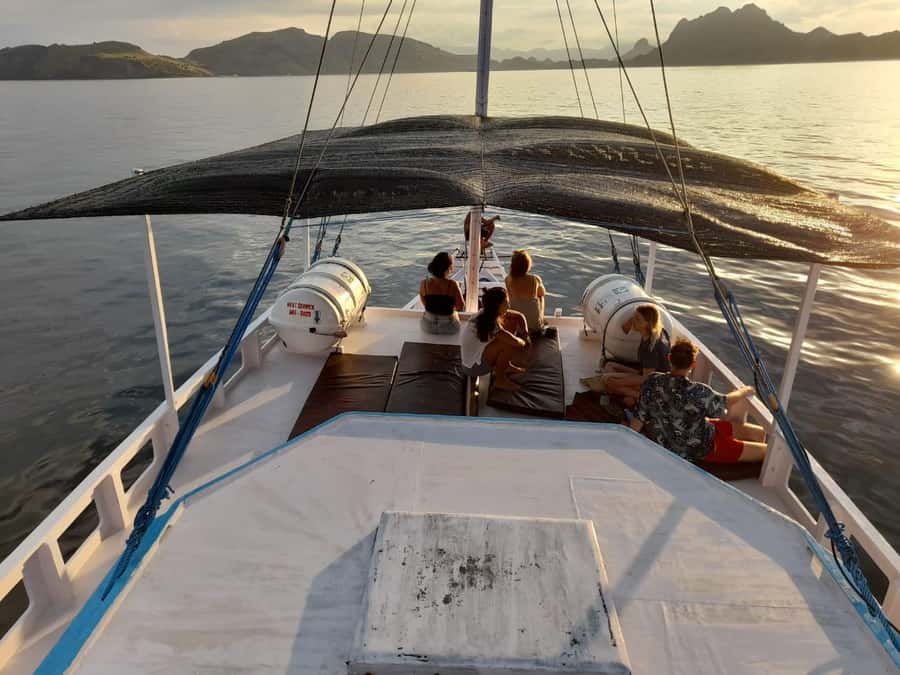 From Labuan Bajo Explore komodo island & Snorkeling - What to bring so the day feels smooth