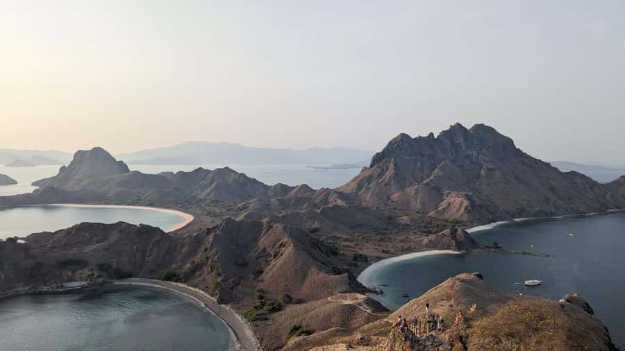 From Labuan Bajo Explore komodo island & Snorkeling - Manta Point snorkeling: seeing big rays without the long wait