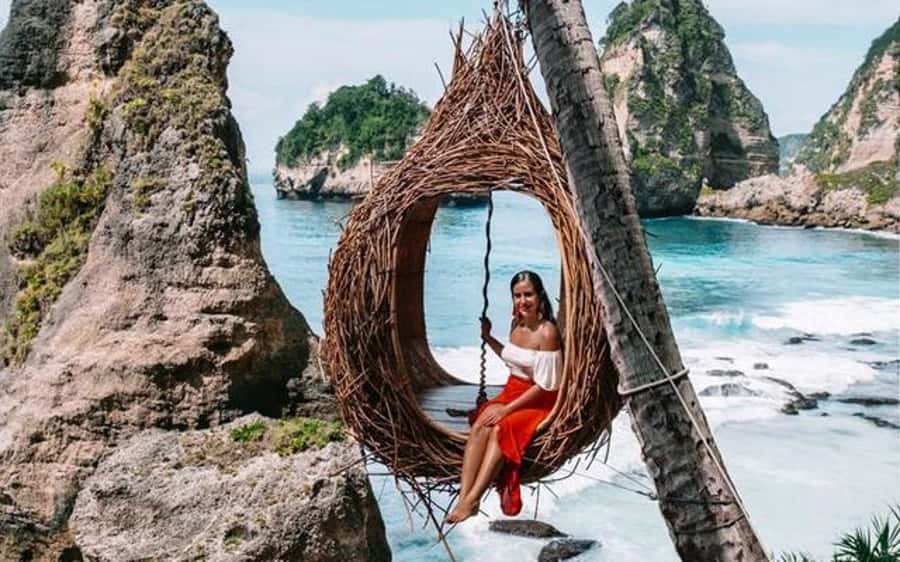 From Lembongan: Full-Day Private Tour East Nusa Penida - From Toyapakeh to the East Coast: How the Car Ride Really Works