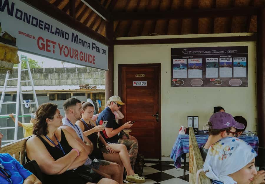 From Lembongan: Manta Point Snorkeling & West Penida Tour - Guides, transport, and GoPro help: where the day gets smooth