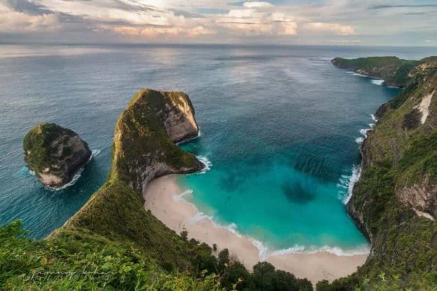 From Lembongan: Private Full-Day Highlight West Nusa Penida - Speedboat to Nusa Penida, then you’re in “viewpoint mode”