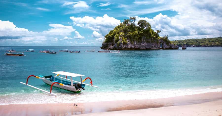 From Lembongan: Private Full-Day Highlight West Nusa Penida - Pasih Uug and the Broken Beach-style cliff views