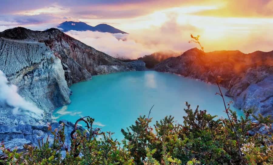 From Malang: Shared Mount Bromo & Ijen Tours Start - 2D1N - Bromo sunrise by 4x4 jeep: the best reason to do this tour