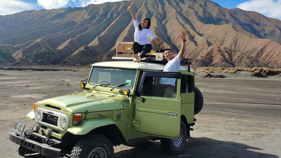 From Malang/Surabaya: Mount Bromo Sunrise Ultimate (Shared) - The sunrise moment, plus breakfast that keeps you going