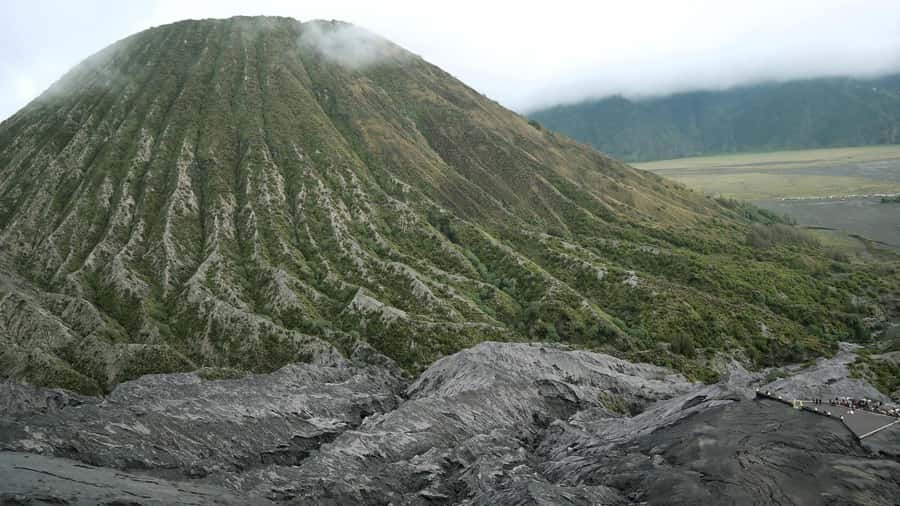From Malang/Surabaya: Mount Bromo Sunrise Ultimate (Shared) - Optional Mount Bromo crater climb: how to decide in the moment