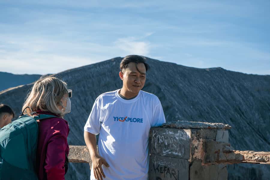 From Probolinggo/Malang : Mount Bromo Sunrise Guided Tour - Down to the Sea of Sand for Widodaren Photos