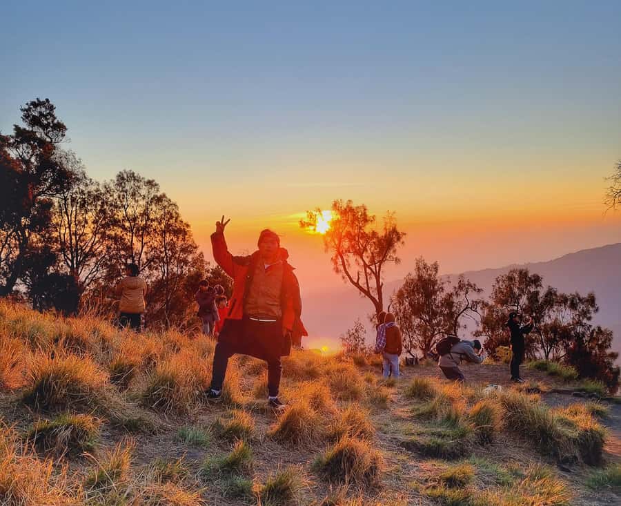 From Surabaya : 2 Day 1 Night Mount Bromo and Ijen Tour - The Ijen Trek Up to the Crater: Guided, With the Right Gear
