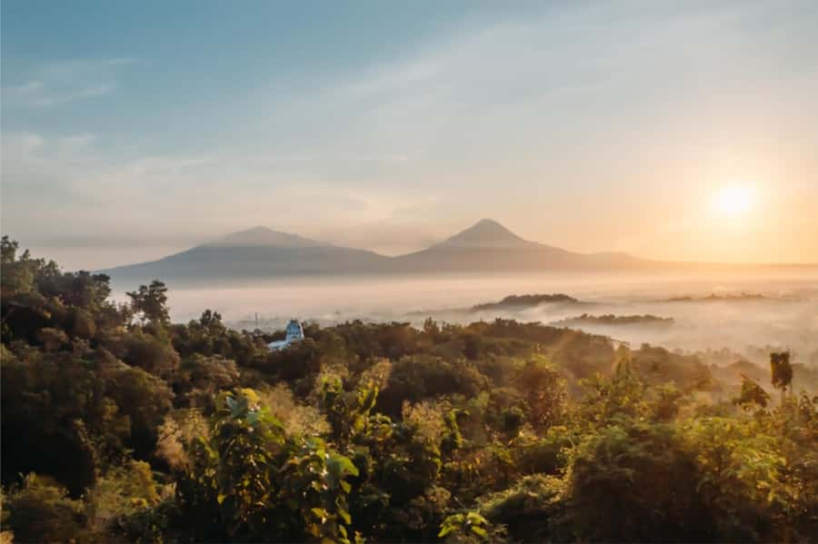 From Yogyakarta: Borobudur Sunrise 8-hour Include Entry Fee - The Kota Magelang Break: Use the Time Well