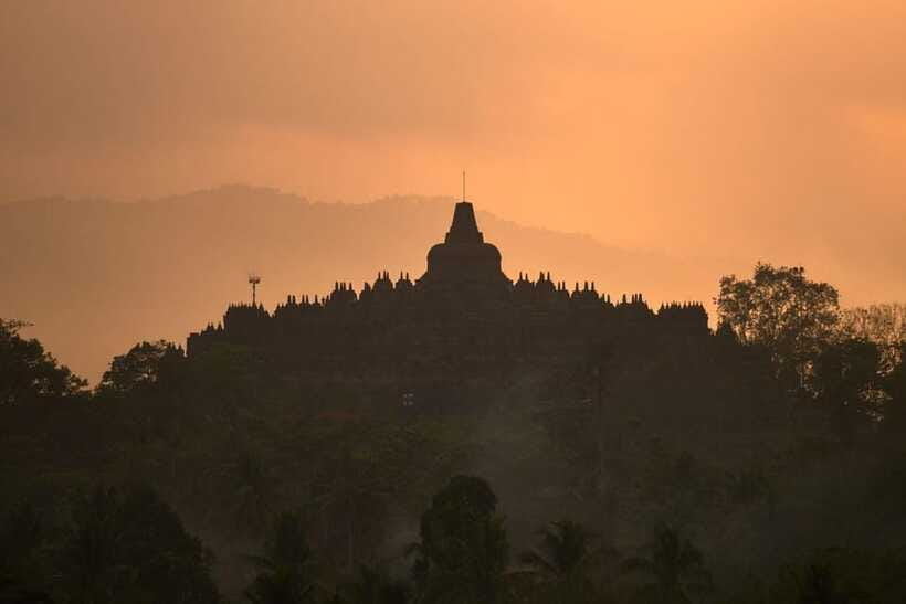 From Yogyakarta: Borobudur Trip with Guided Tour Options - Guide option vs no-guide, and why English helps